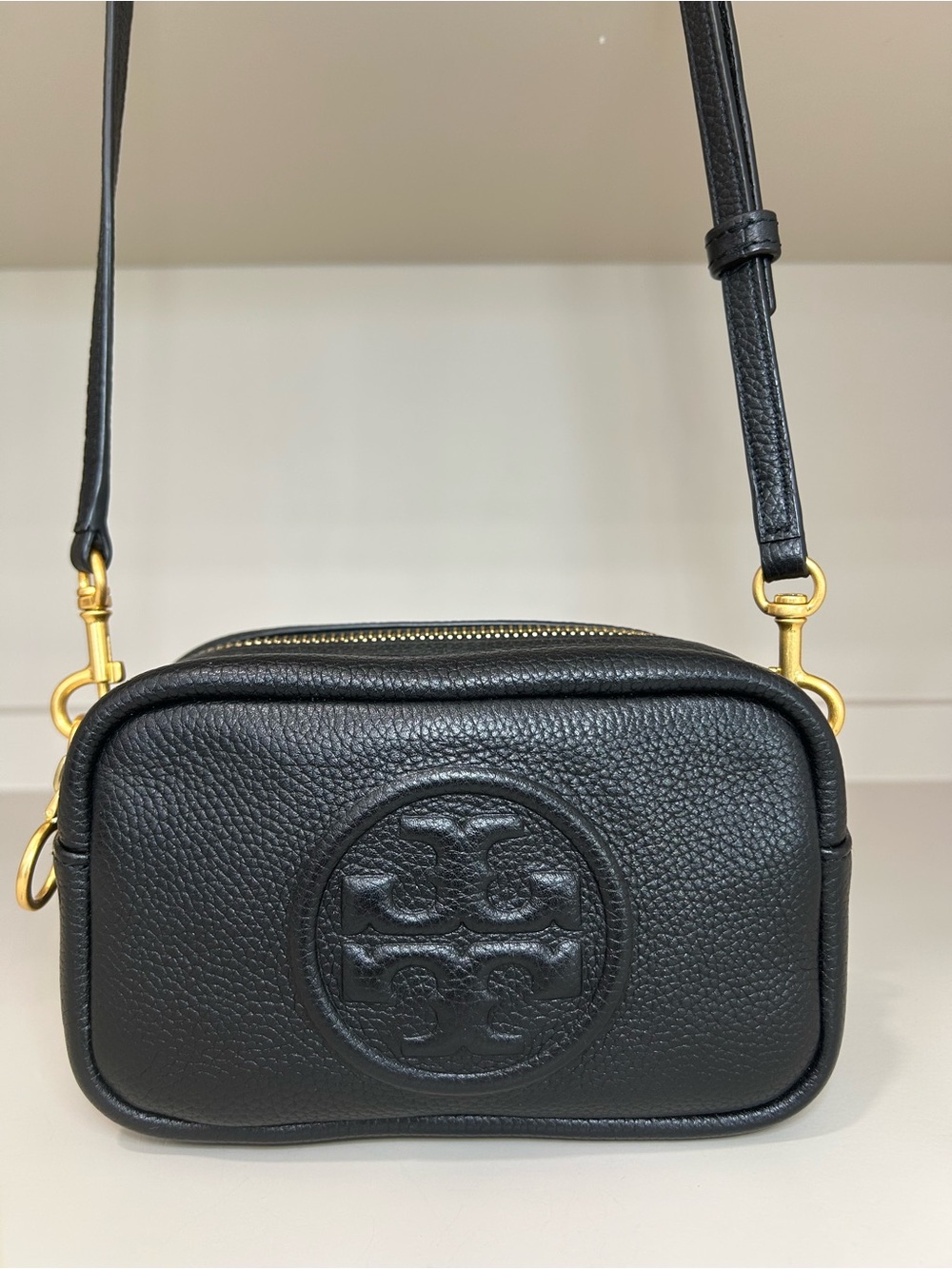 Authentic Tory Burch Perry Bombe Mini Crossbody Camera Bag Leather Purse Black - Picture 3 of 16